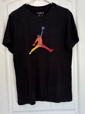 Jordan Men's Black Tee with Multicolor Gradient Jumpman Size Small